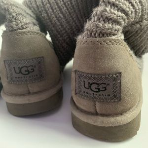 UGG gray boot